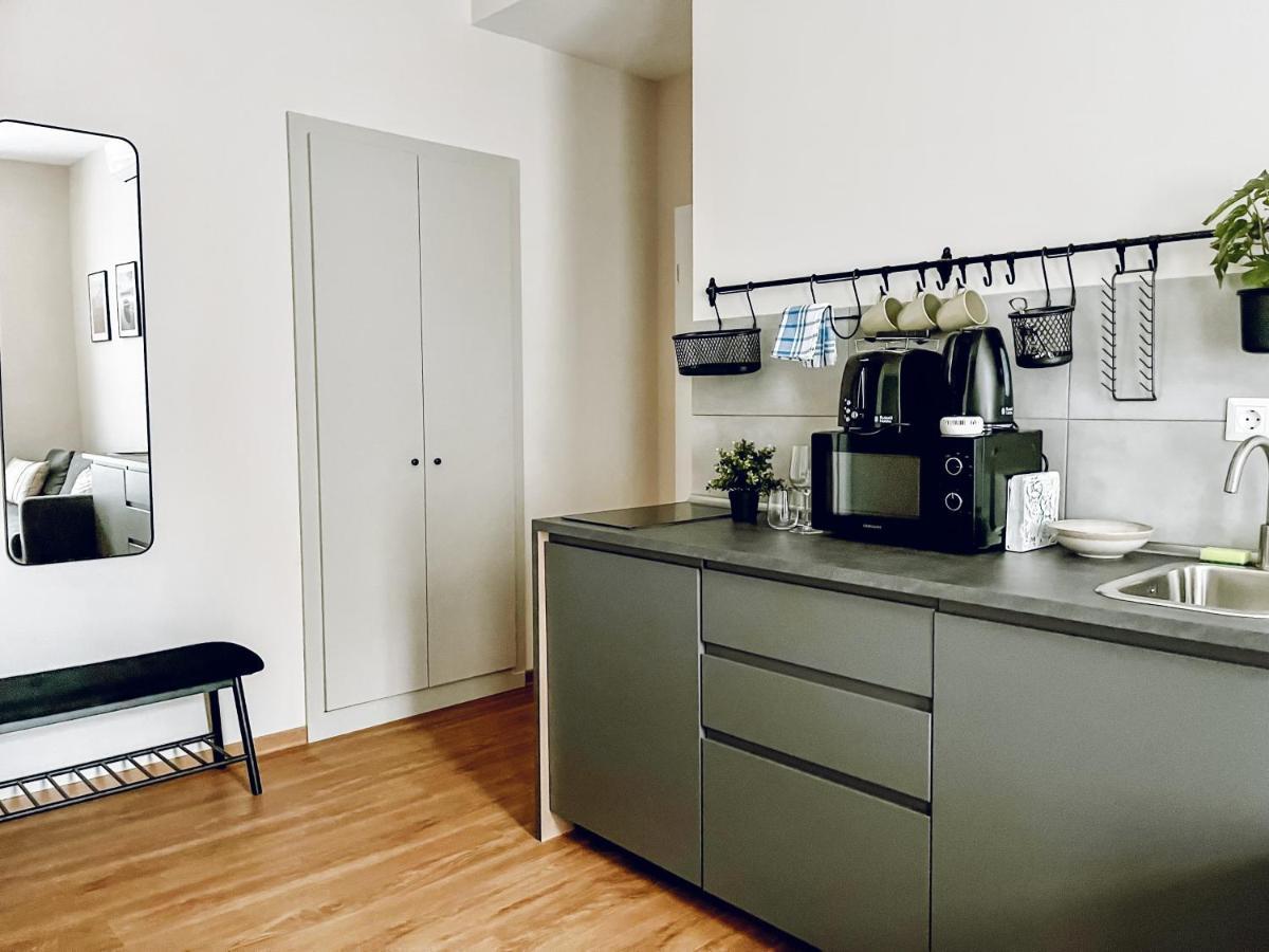 T32 Central Modern Suites ブダペスト エクステリア 写真