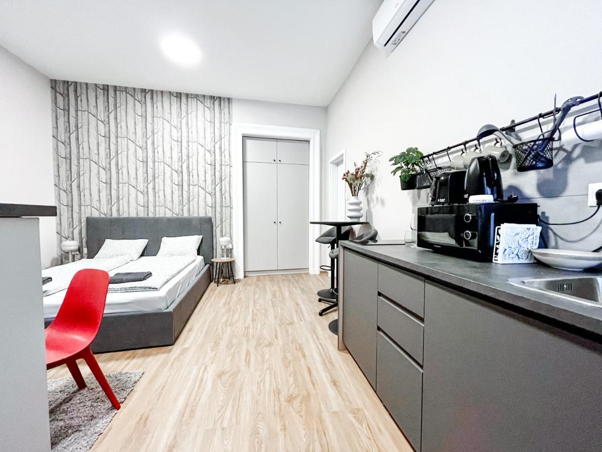 T32 Central Modern Suites ブダペスト エクステリア 写真