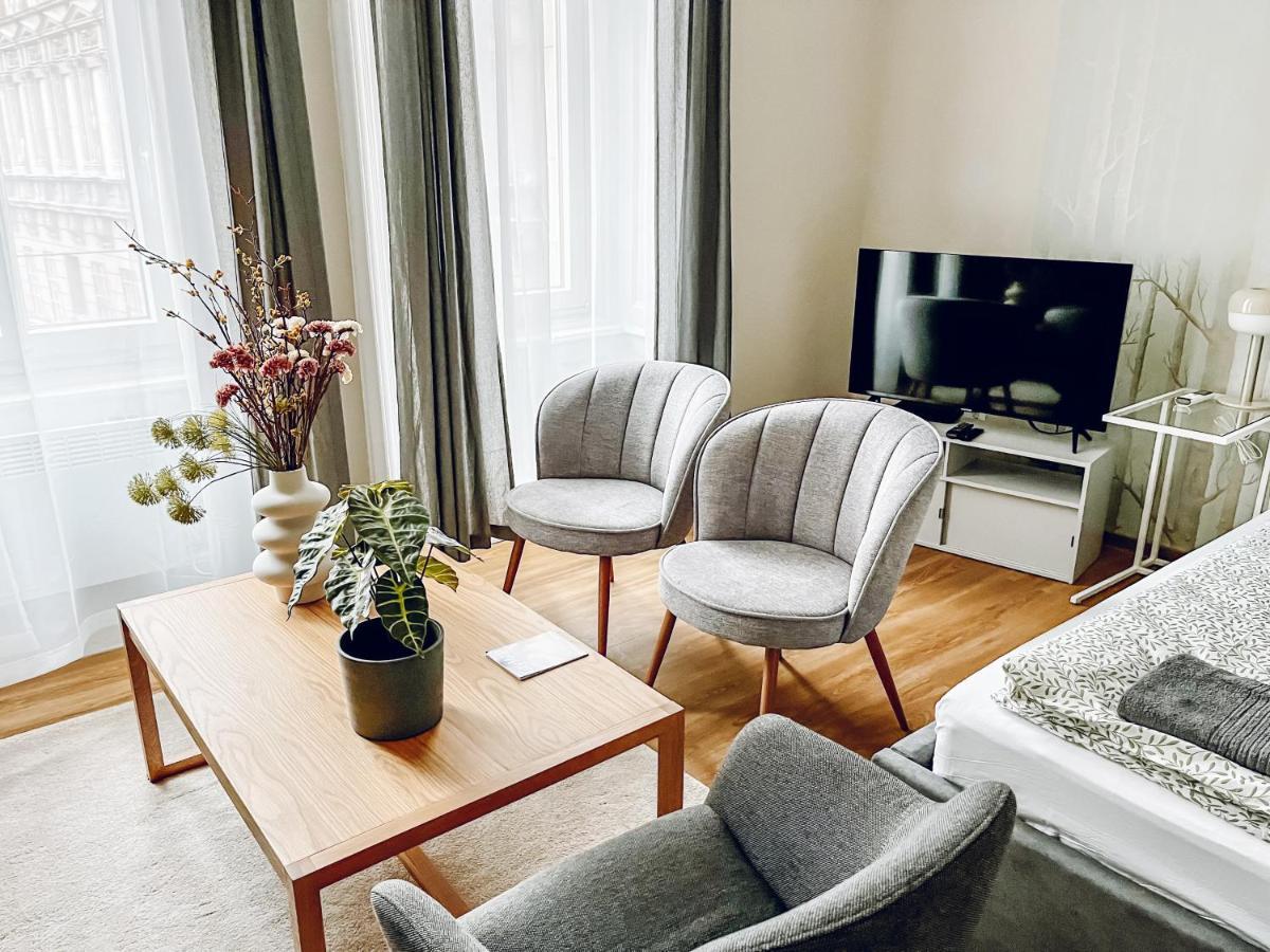 T32 Central Modern Suites ブダペスト エクステリア 写真