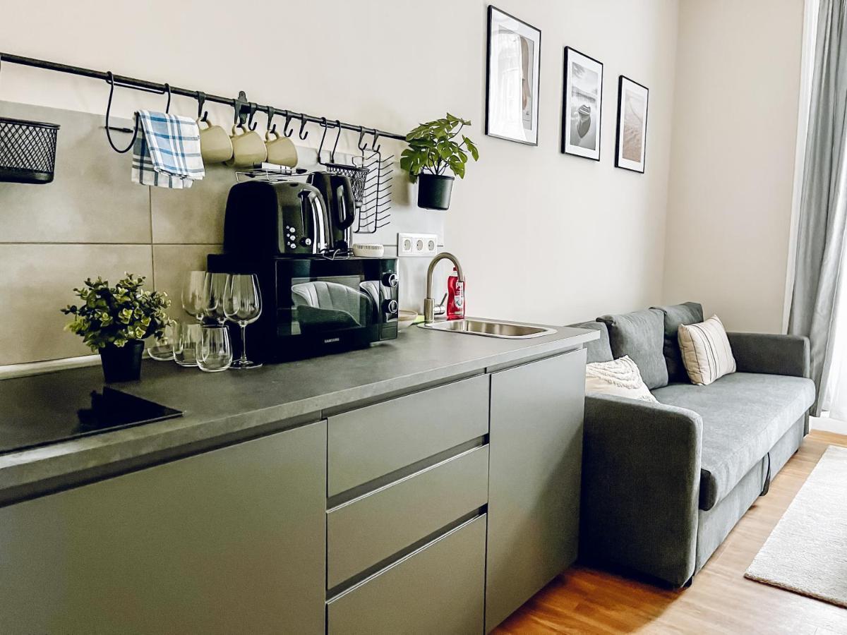 T32 Central Modern Suites ブダペスト エクステリア 写真