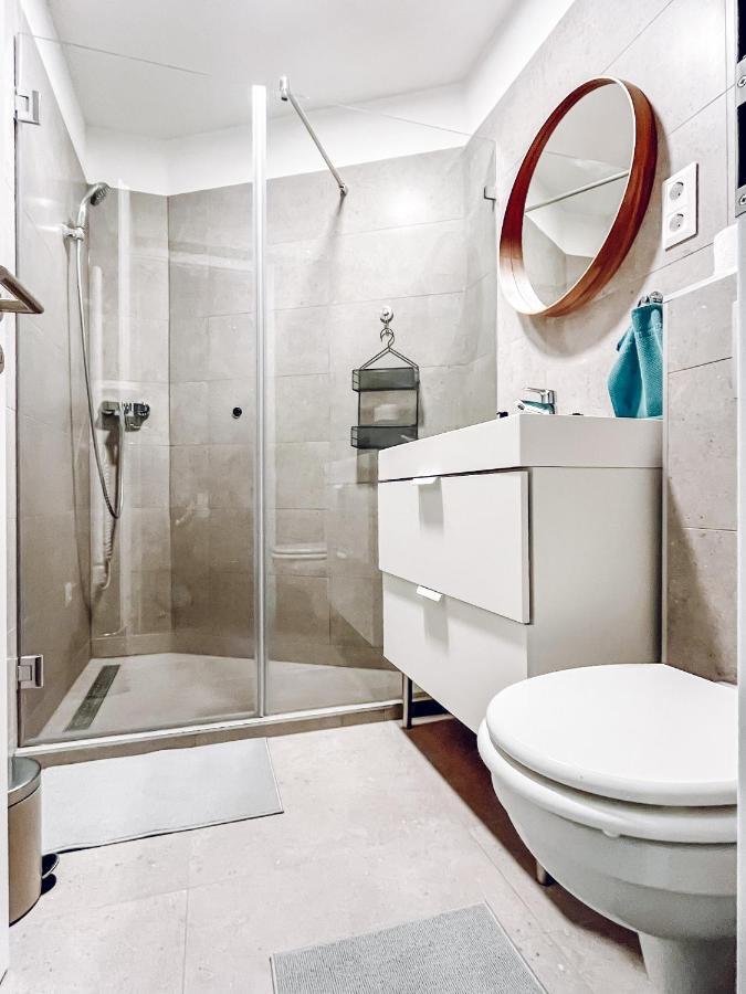 T32 Central Modern Suites ブダペスト エクステリア 写真